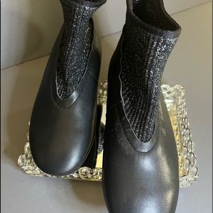 Antelope sock knit leather flat